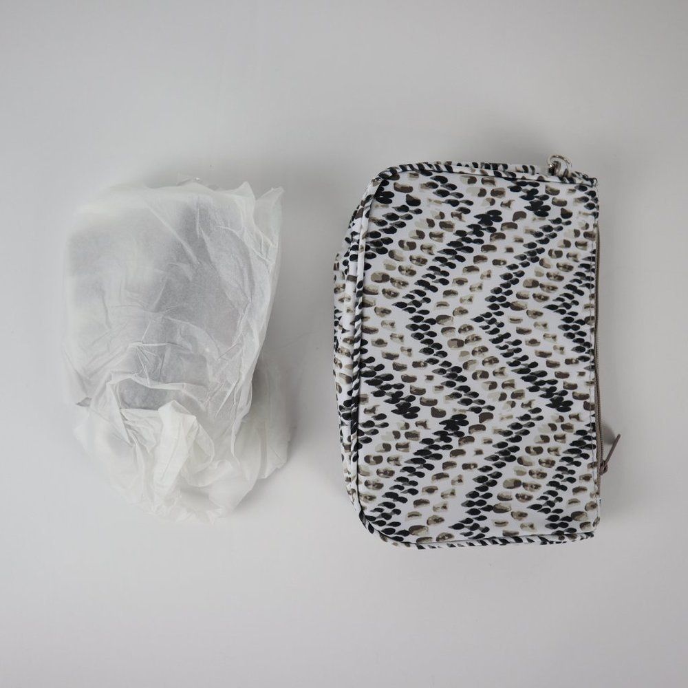 Thirty-One Raindrop Chevron Cosmetic Bag NWT - Picture 5 of 11